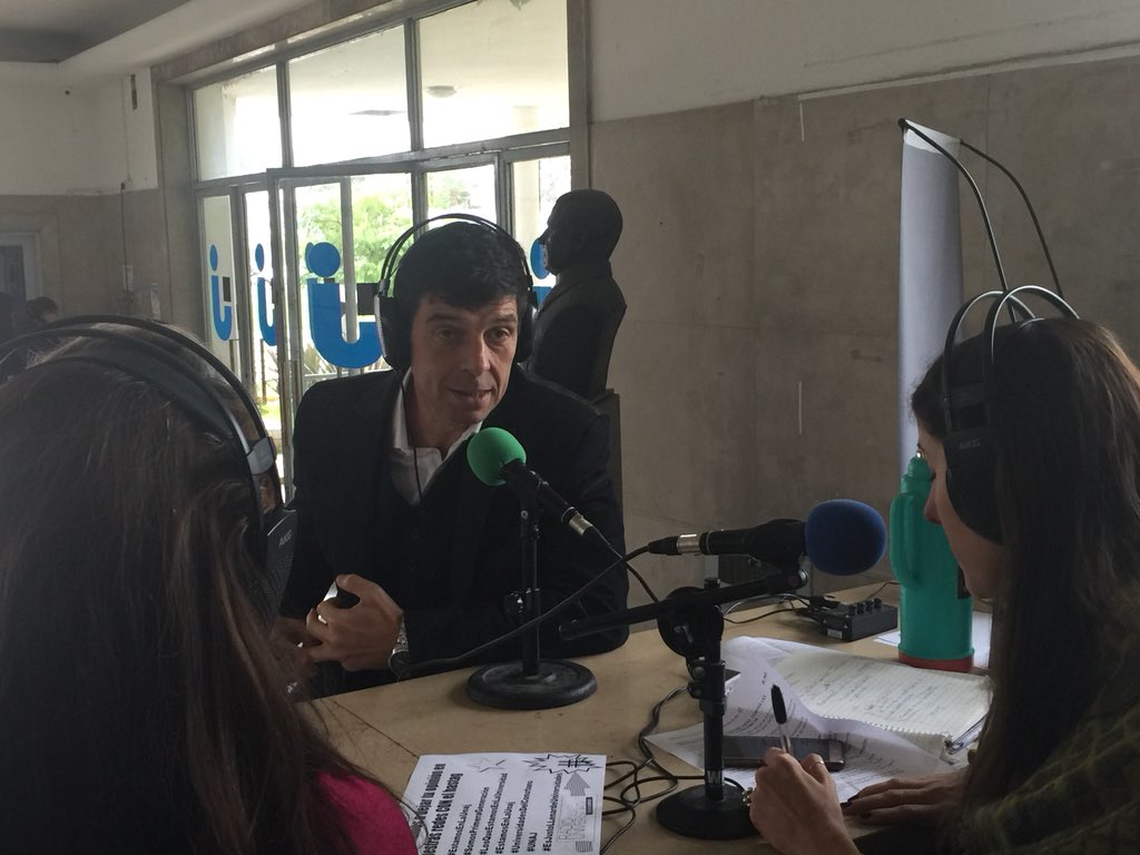 Entrevista Al Dr. Arnaldo Medina, Vicerrector De La UNAJ En Tres Al Vuelo