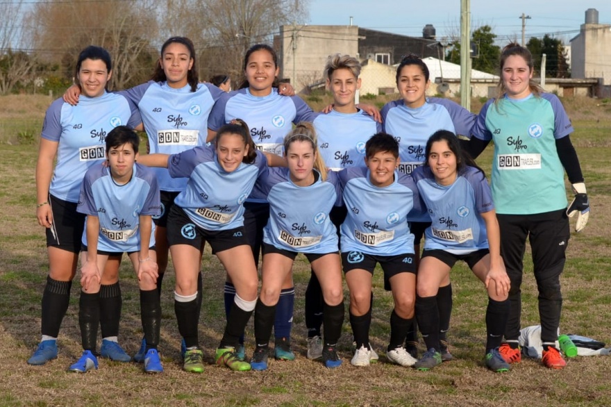 Al Equipo De Fútbol Femenino Del Club Villa San Carlos Lo Mandaron Al Descenso