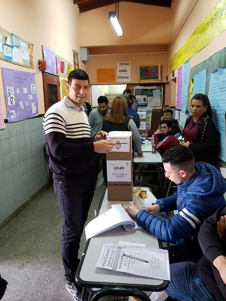Arnaldo Medina, Precandidato A Primer Concejal Por El Frente De Todos FV Emitió Su Voto Esta Mañana