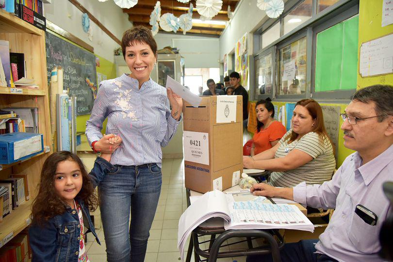 Mayra Mendoza Votó Y Denunció Irregularidades En Distintas Escuelas De Quilmes