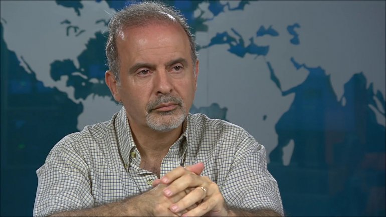 Néstor Restivo, Periodista Especializado En Política Internacional Y Economía