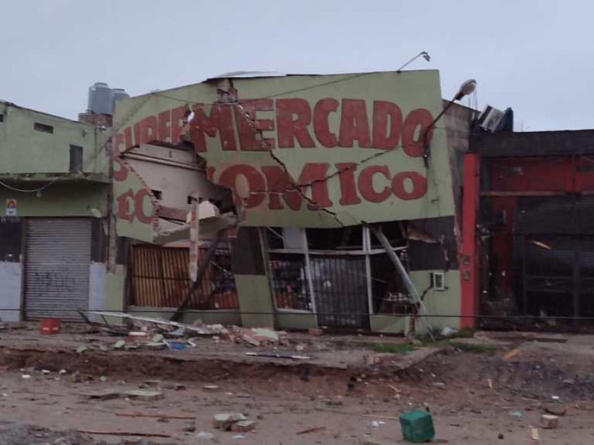 Un  Tornado Azotó Parte De Florencio Varela