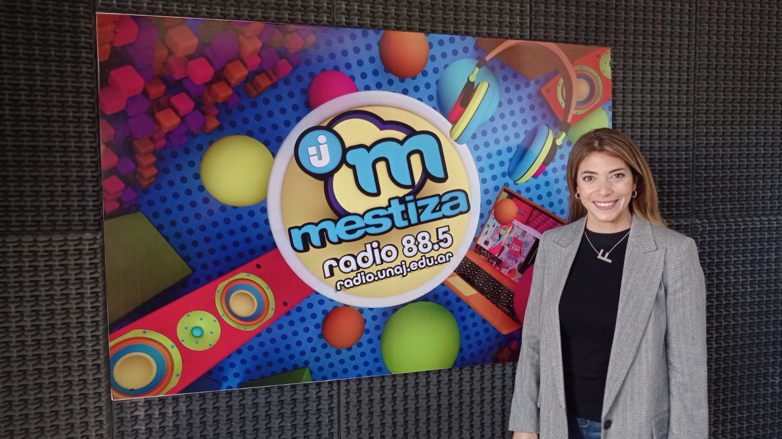 Florencia Casamiquela Visitó Los Estudios De Mestiza Radio