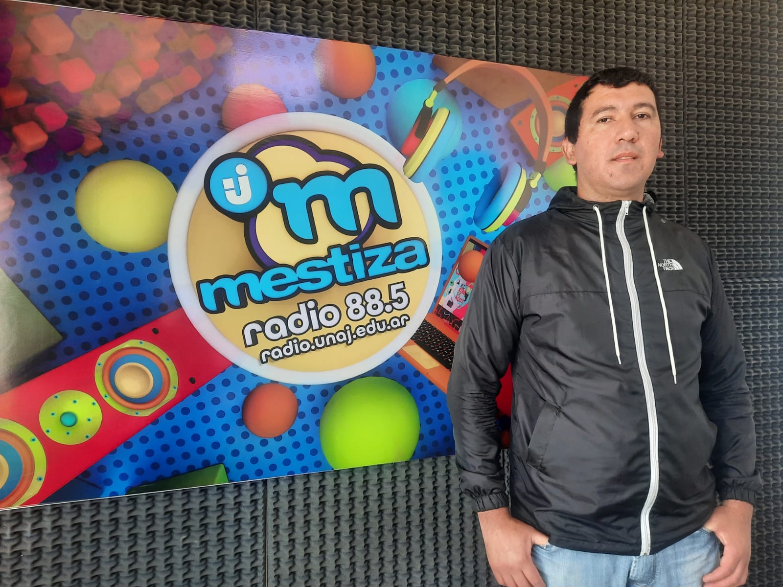 Juan Escobar Visitó Los Estudios De Mestiza Radio